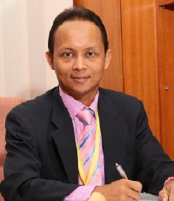 Foto Assoc. Prof. Dr. Abdul Kadir Abdul Karim, dokter kandungan di UKM Specialist Centre