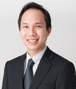 Foto Assoc. Prof. Dr Adrian Yong Sze Wai, dokter kulit di Beacon Hospital