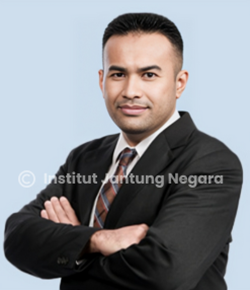 Foto Dr. Ahmad Mahir Shamsuddin, dokter bedah jantung di Institut Jantung Negara (IJN)