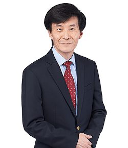 Foto Dr. Cheong Fook Meng, dokter mata di Gleneagles Kuala Lumpur