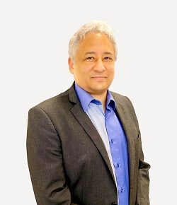 Foto Dr. Devan Pillay, dokter jantung di Gleneagles Kuala Lumpur