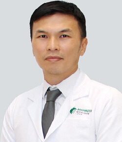 Foto Dr. Kenny Cheng Keng Peng, dokter bedah jantung di Subang Jaya Medical Centre