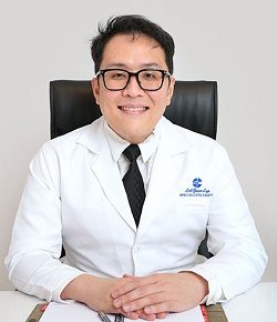 Foto Dr. Khaw Chern Wern James, dokter bedah umum di Loh Guan Lye