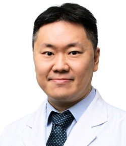 Foto Dr. Lee Euxian, dokter bedah umum di Penang Adventist Hospital