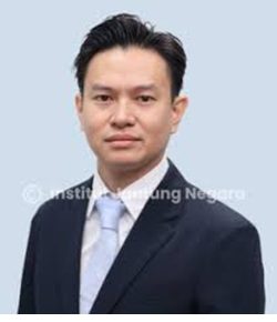 Foto Dr. Leong Lup Yik, dokter jantung di Institut Jantung Negara (IJN)