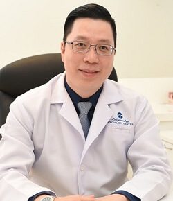 Foto Dr. Lim Poon Seong, dokter tht di Loh Guan Lye