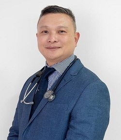 Foto Dr. Lum Wan Wei, dokter onkologi di Beacon Hospital