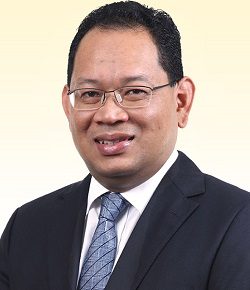 Foto Dato Dr. Mohd Nazeri Bin Nordin, dokter bedah jantung di Institut Jantung Negara (IJN)
