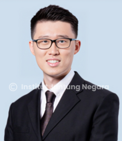 Foto Dr. Pau Cheong Ping, dokter bedah jantung di Institut Jantung Negara (IJN)