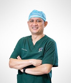 Foto Dr. Raja Badrul Hisham, dokter bedah umum di KPJ Damansara Specialist Hospital