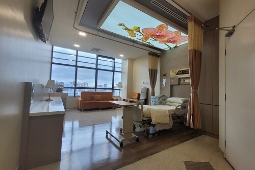 Suasana KPJ Ampang Puteri, rumah sakit di Kuala Lumpur