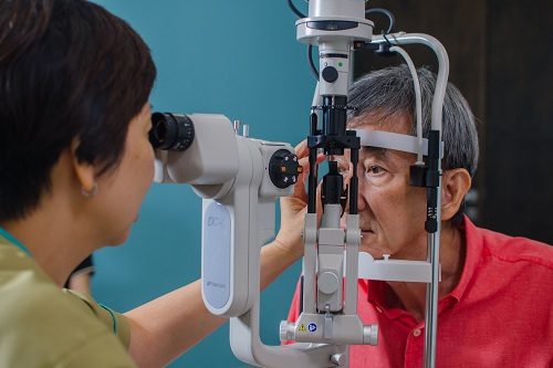 Suasana Oasis Eye Specialists, rumah sakit di Kuala Lumpur
